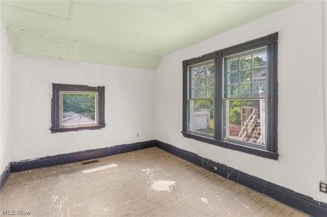 1332 Elm Street Youngstown OH 44505