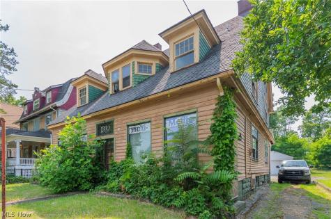 1332 Elm Street Youngstown OH 44505
