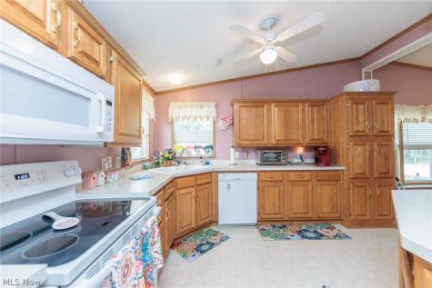 78 Periwinkle Drive Olmsted Twp OH 44138