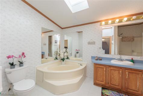 78 Periwinkle Drive Olmsted Twp OH 44138