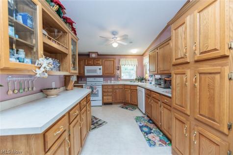 78 Periwinkle Drive Olmsted Twp OH 44138