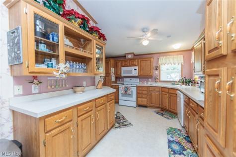 78 Periwinkle Drive Olmsted Twp OH 44138