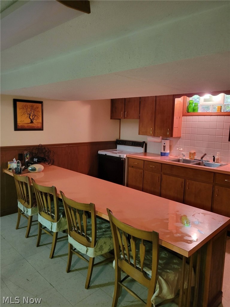 13290 Carla Ave NW Uniontown OH 44685