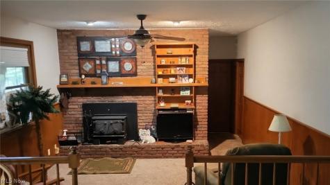 13290 Carla Ave NW Uniontown OH 44685