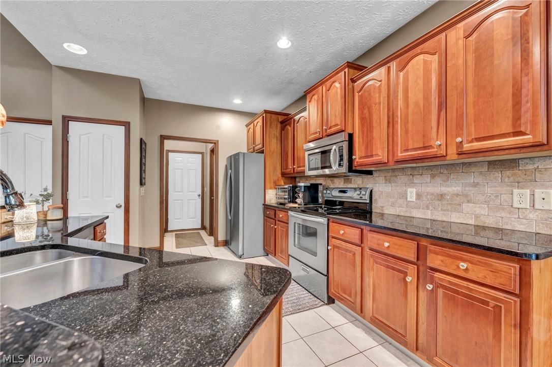 880 Shadow Creek Trail Amherst OH 44001