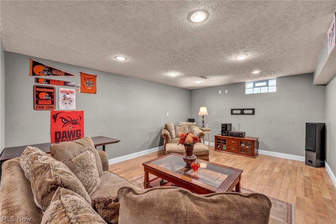 880 Shadow Creek Trail Amherst OH 44001