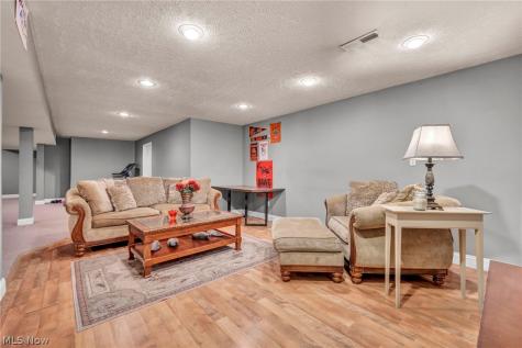 880 Shadow Creek Trail Amherst OH 44001