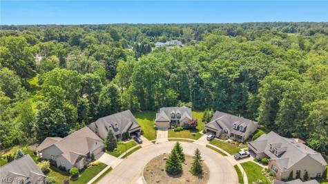 880 Shadow Creek Trail Amherst OH 44001