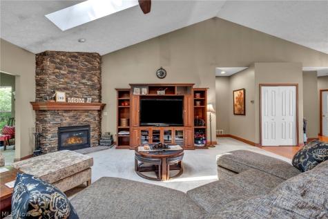 880 Shadow Creek Trail Amherst OH 44001