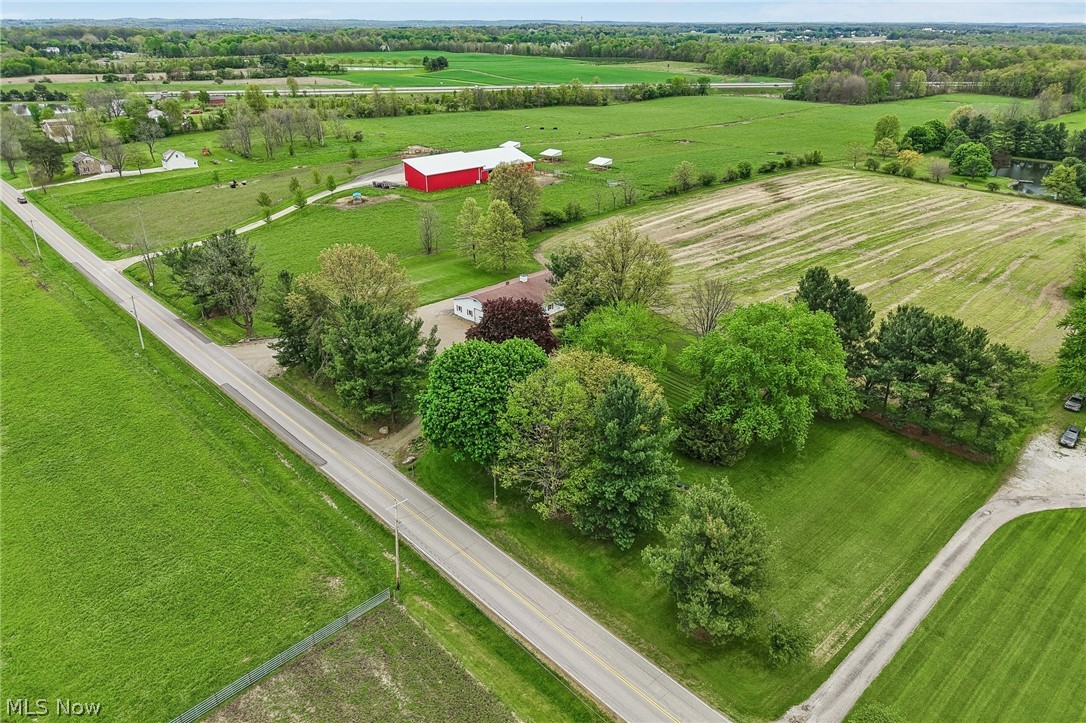 4416 Paradise Road Seville OH 44273