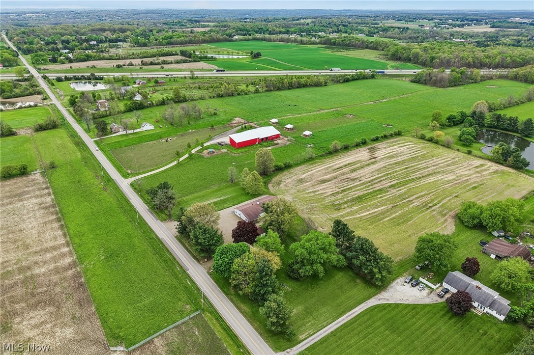 4416 Paradise Road Seville OH 44273