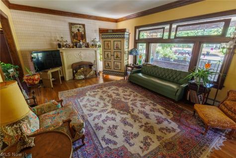 2065 West Boulevard Cleveland OH 44102