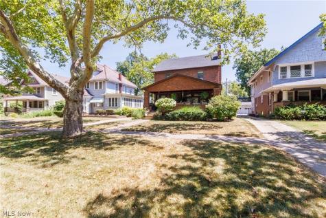 2065 West Boulevard Cleveland OH 44102