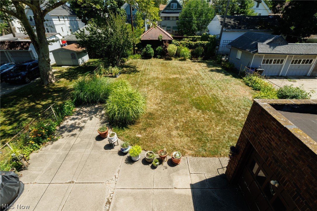 2065 West Boulevard Cleveland OH 44102
