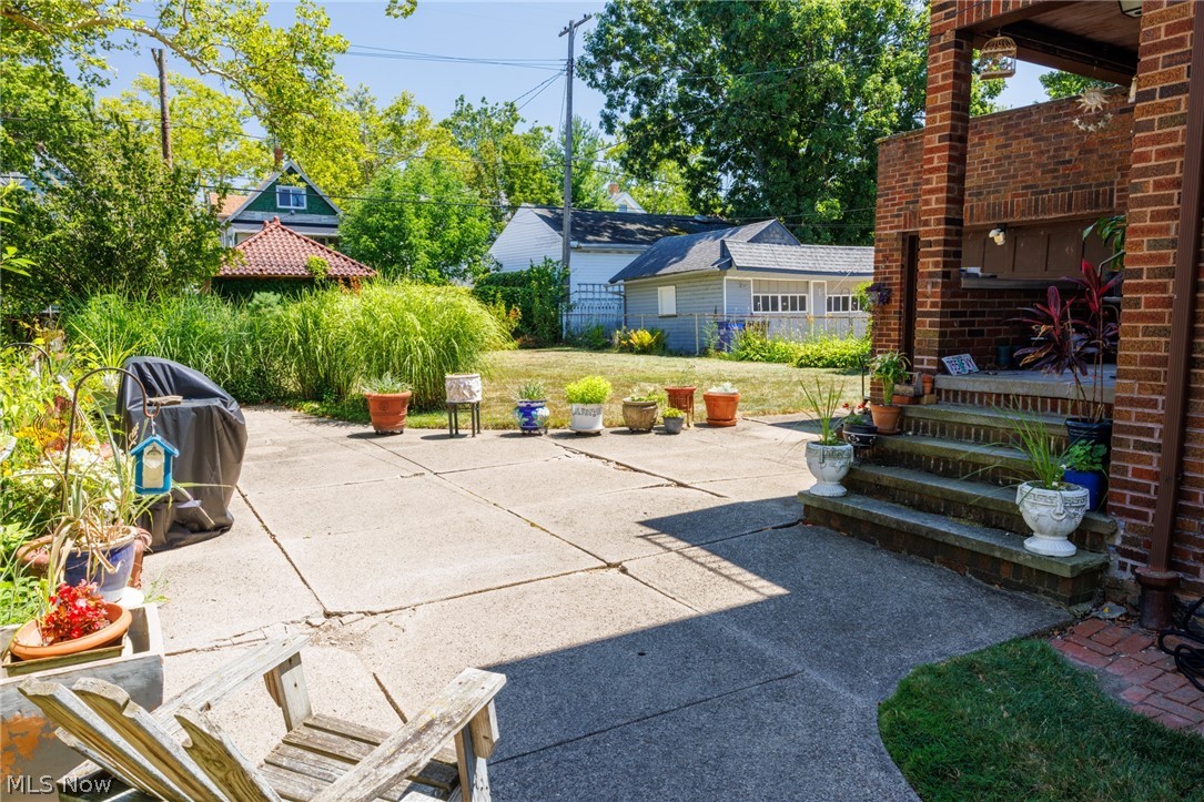 2065 West Boulevard Cleveland OH 44102