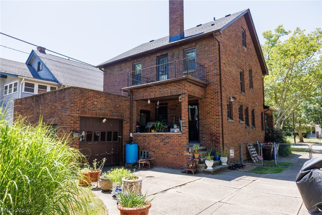 2065 West Boulevard Cleveland OH 44102