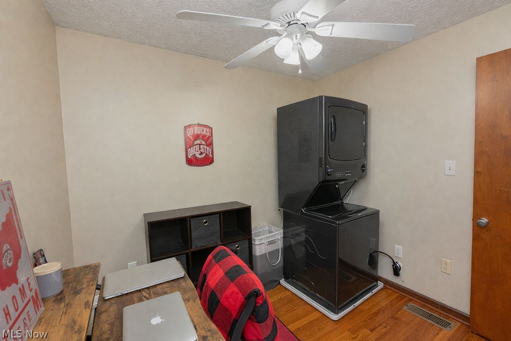 299 Inwood Boulevard Avon Lake OH 44012