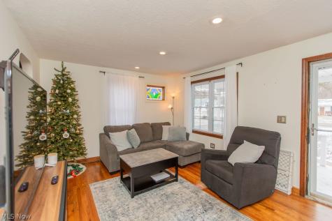 299 Inwood Boulevard Avon Lake OH 44012