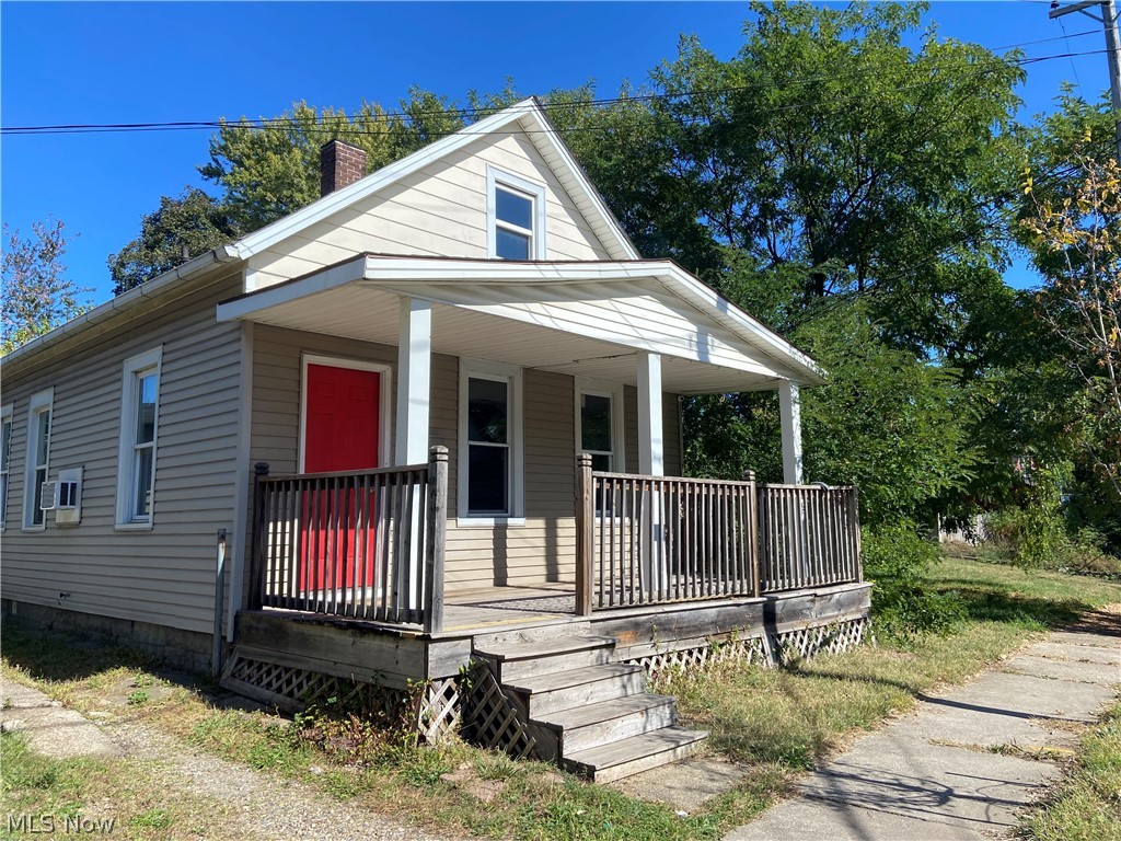 1172 Holmden Avenue Cleveland OH 44109