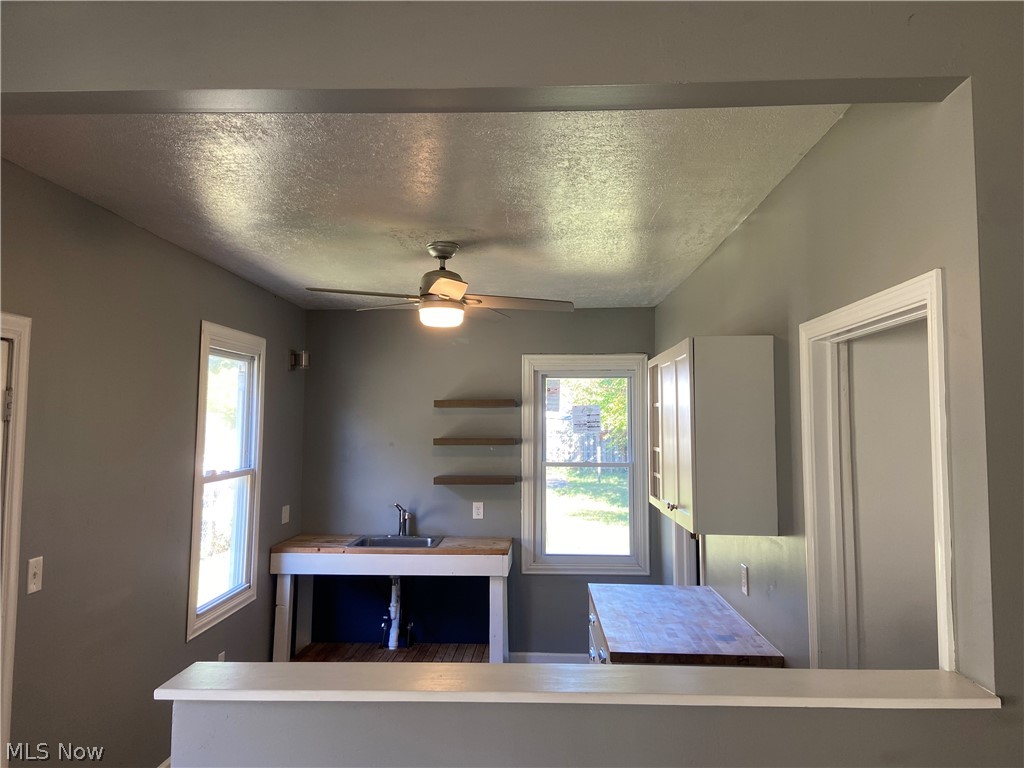 1172 Holmden Avenue Cleveland OH 44109