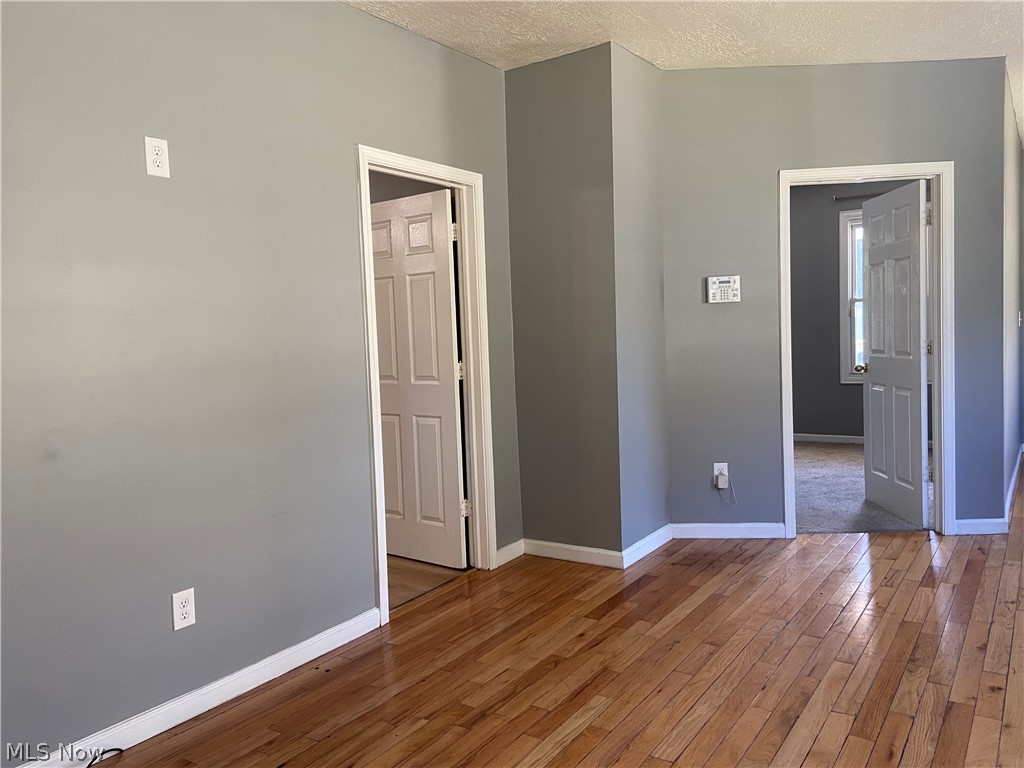 1172 Holmden Avenue Cleveland OH 44109