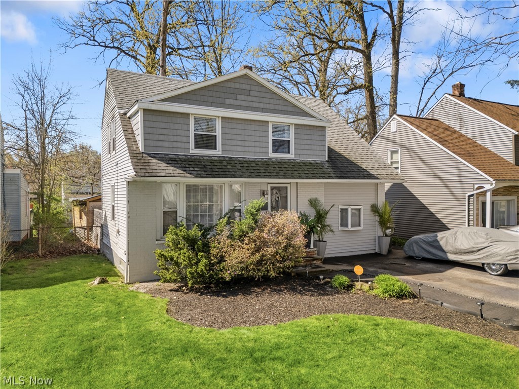 19406 Wickfield Avenue Warrensville Heights OH 44122