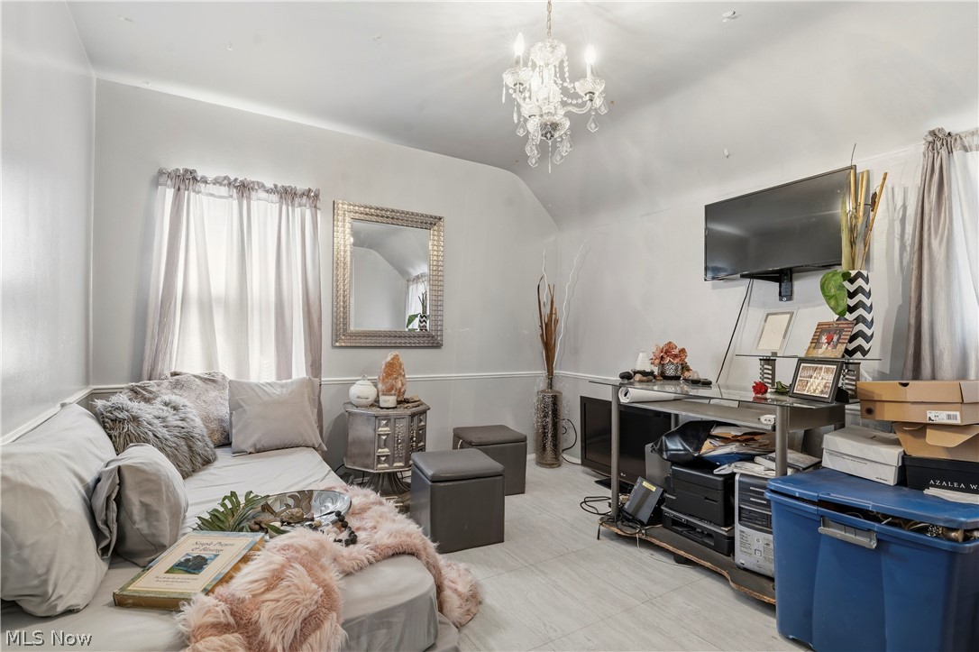 19406 Wickfield Avenue Warrensville Heights OH 44122