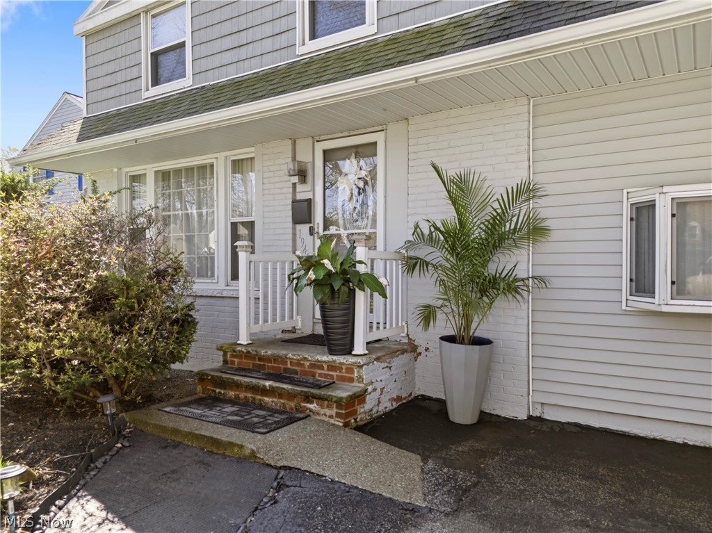 19406 Wickfield Avenue Warrensville Heights OH 44122