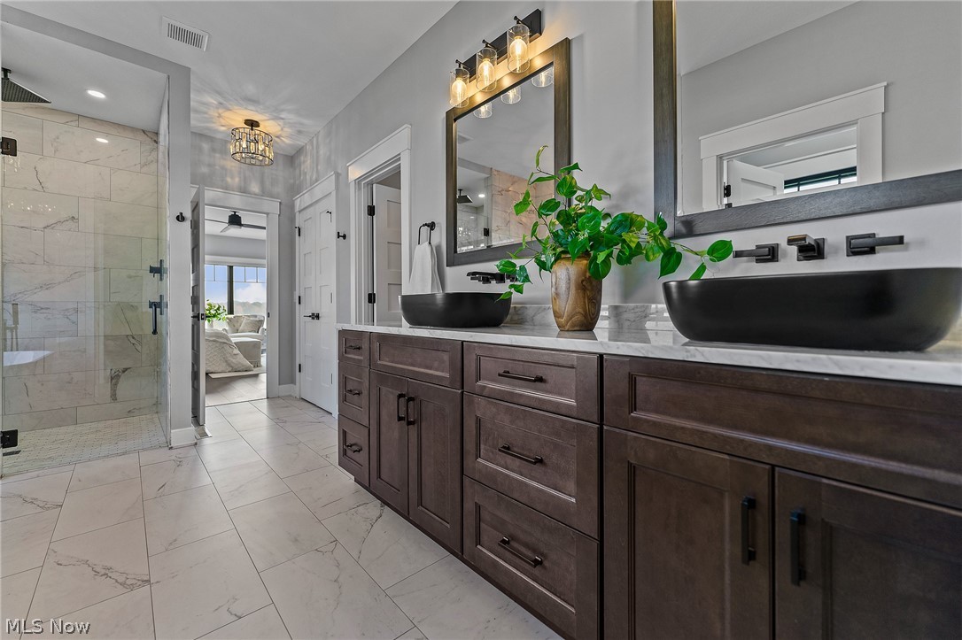 2645 Waters Edge Drive Columbiana OH 44408