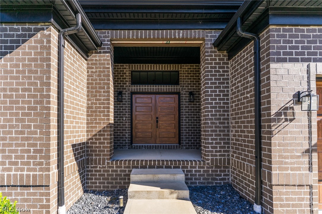 2645 Waters Edge Drive Columbiana OH 44408