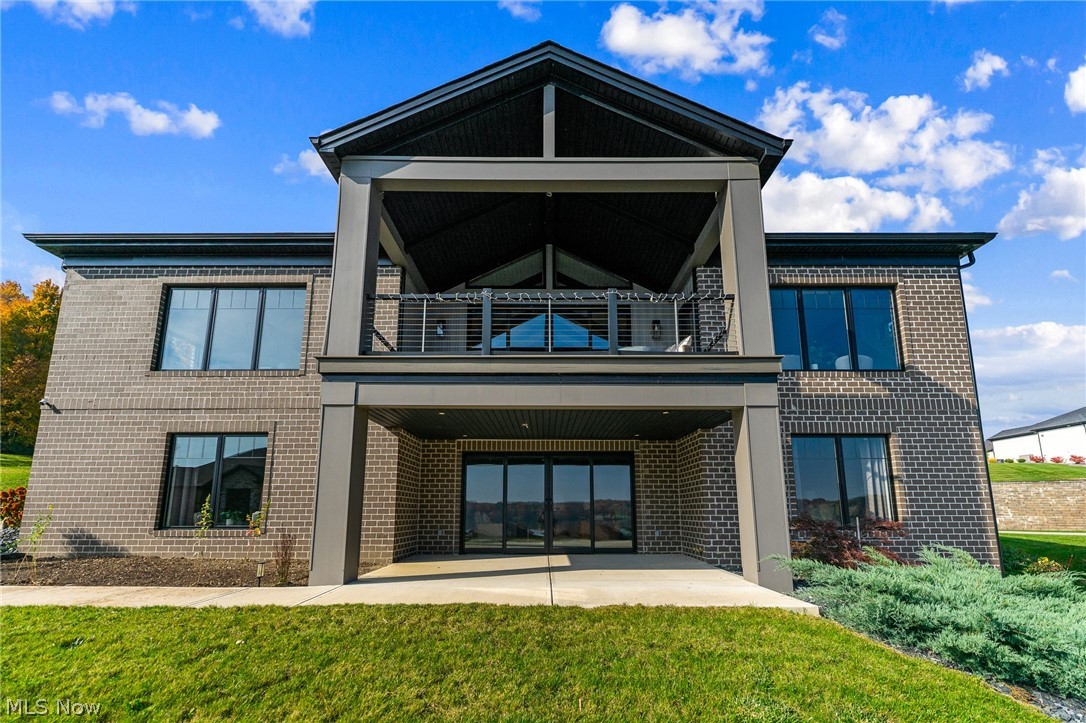 2645 Waters Edge Drive Columbiana OH 44408