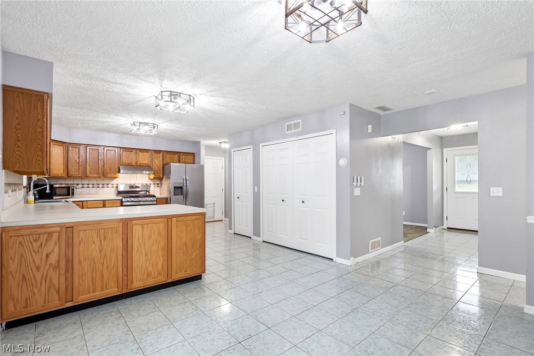 1840 Green Road Madison OH 44057