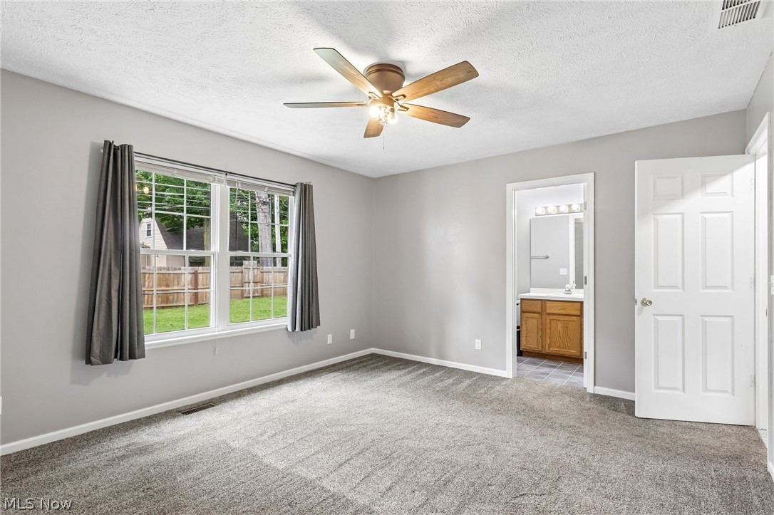 1840 Green Road Madison OH 44057