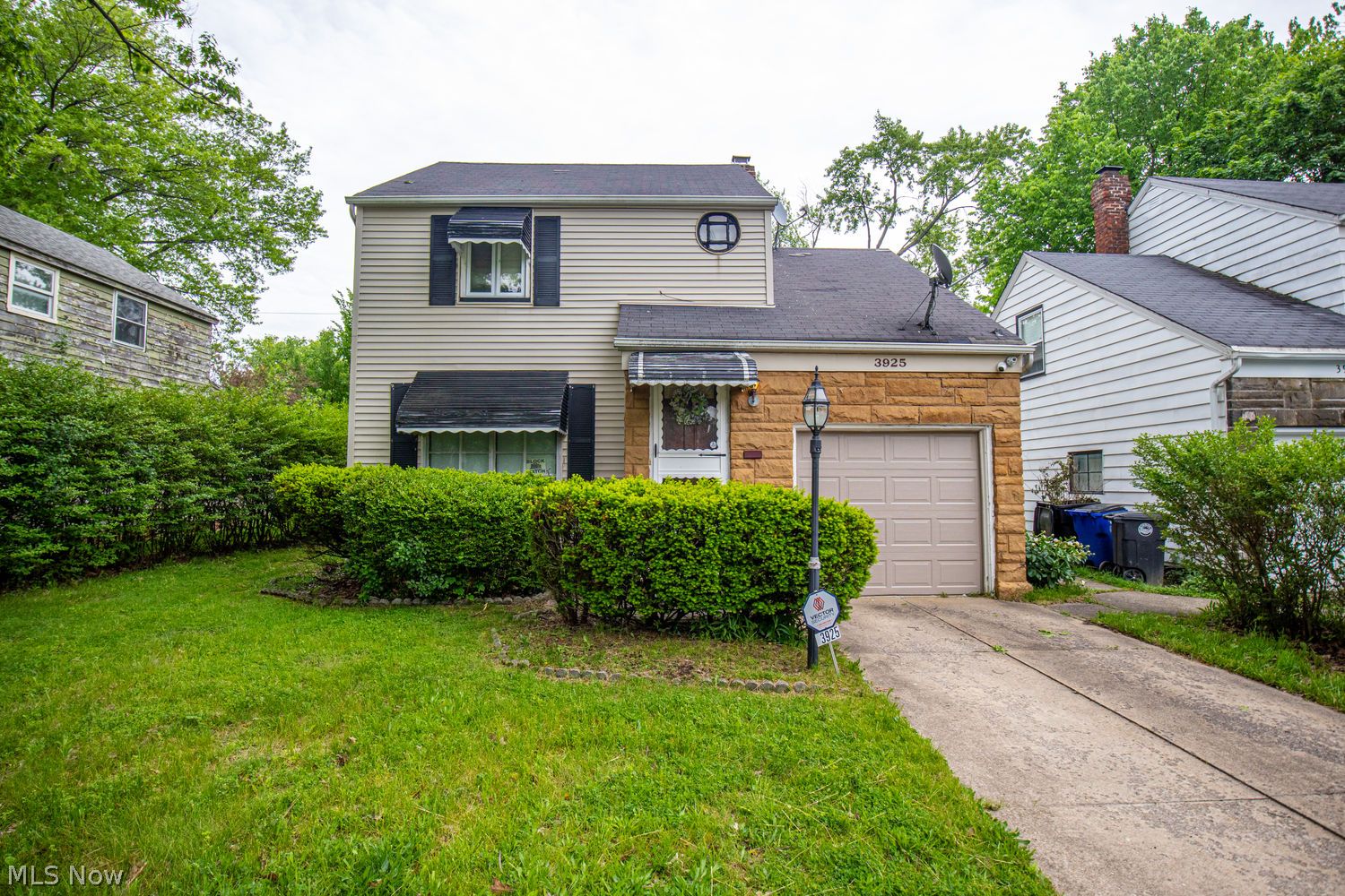 3925 Strandhill Road Cleveland OH 44128