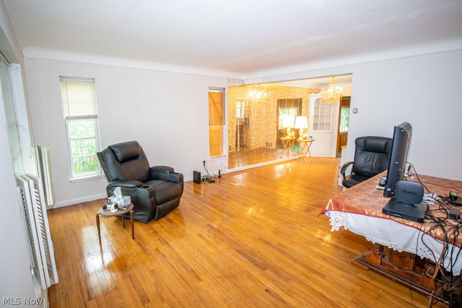 3925 Strandhill Road Cleveland OH 44128