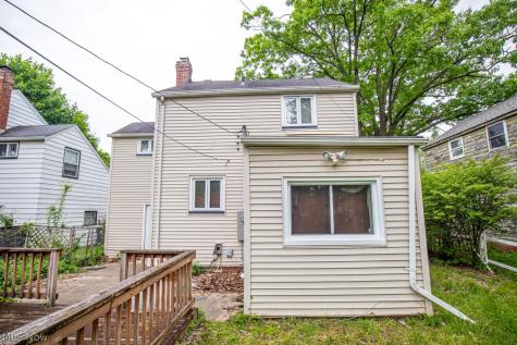 3925 Strandhill Road Cleveland OH 44128