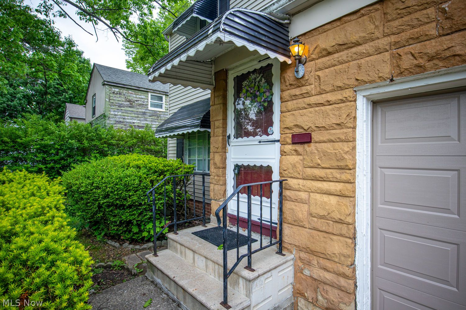 3925 Strandhill Road Cleveland OH 44128