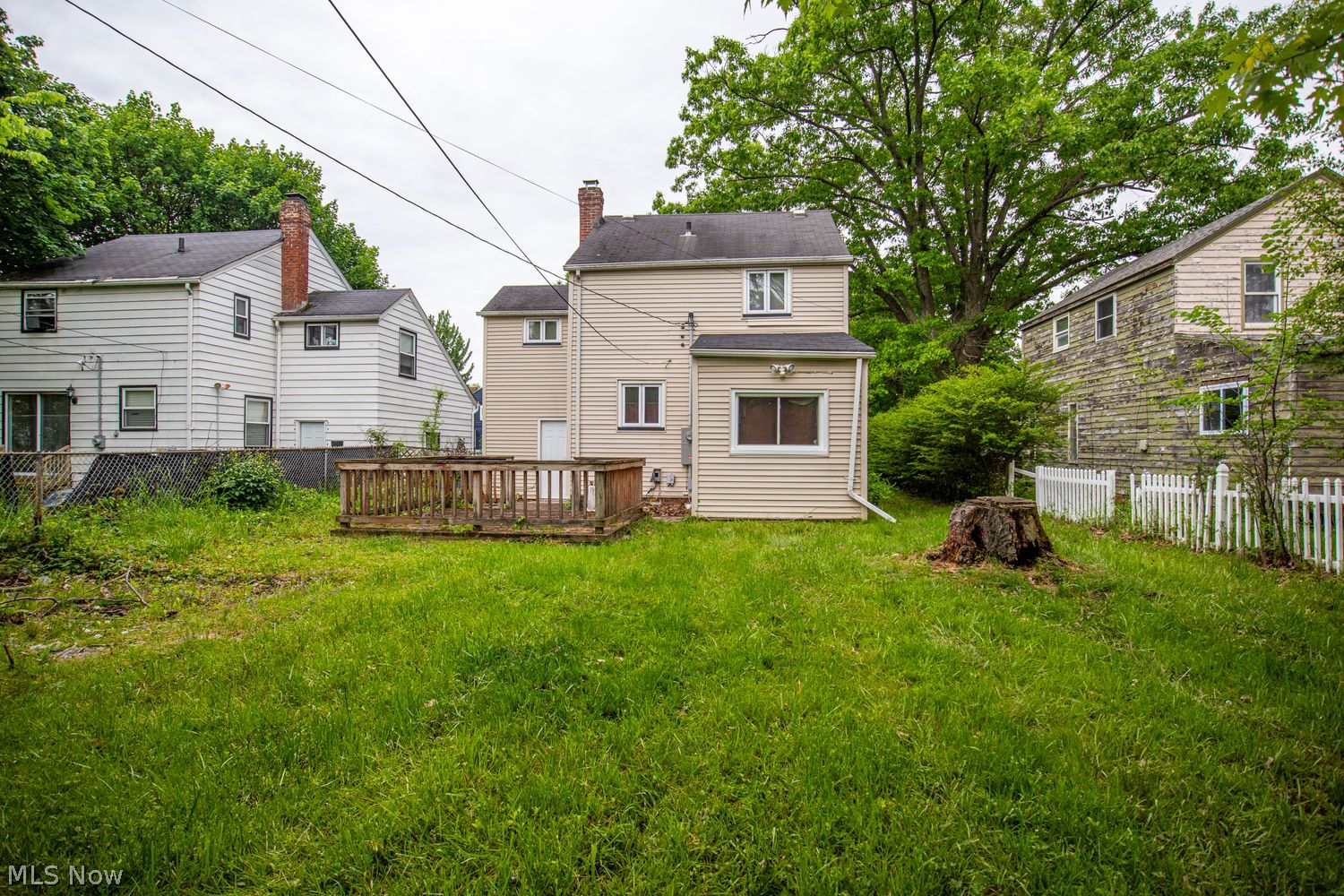 3925 Strandhill Road Cleveland OH 44128