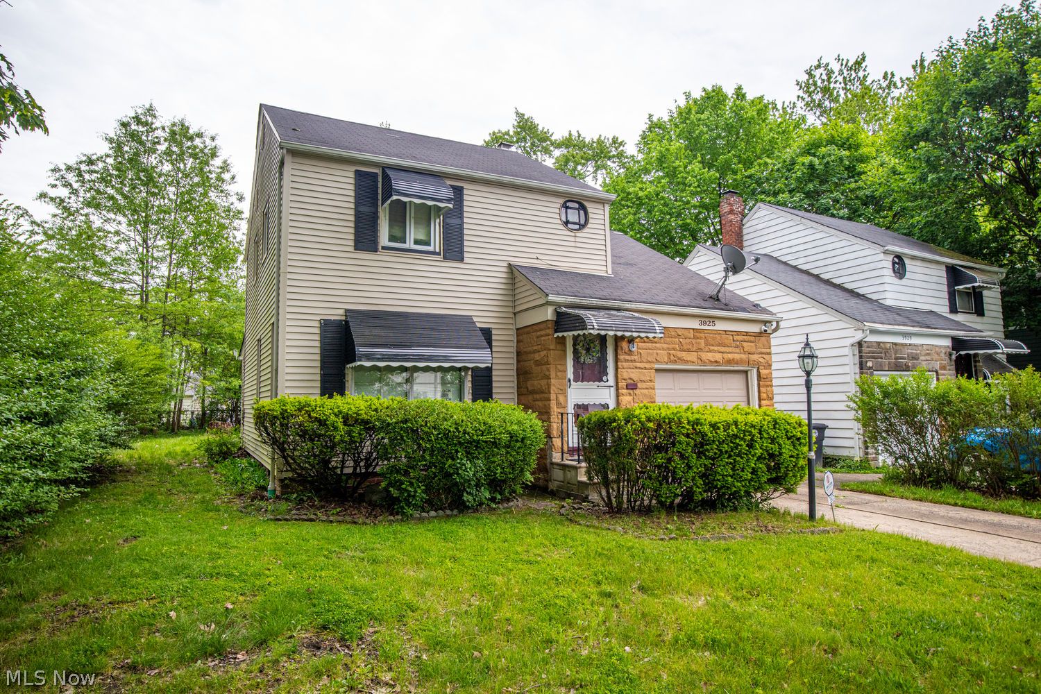 3925 Strandhill Road Cleveland OH 44128