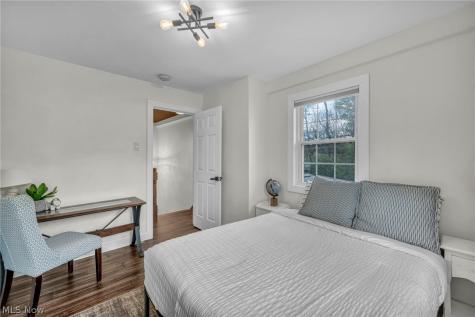 6008 W Clinton Avenue Cleveland OH 44102