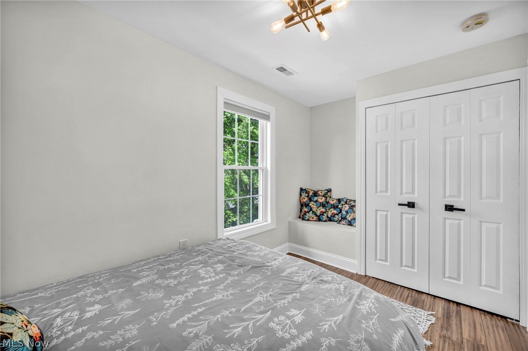 6008 W Clinton Avenue Cleveland OH 44102