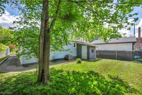 6008 W Clinton Avenue Cleveland OH 44102