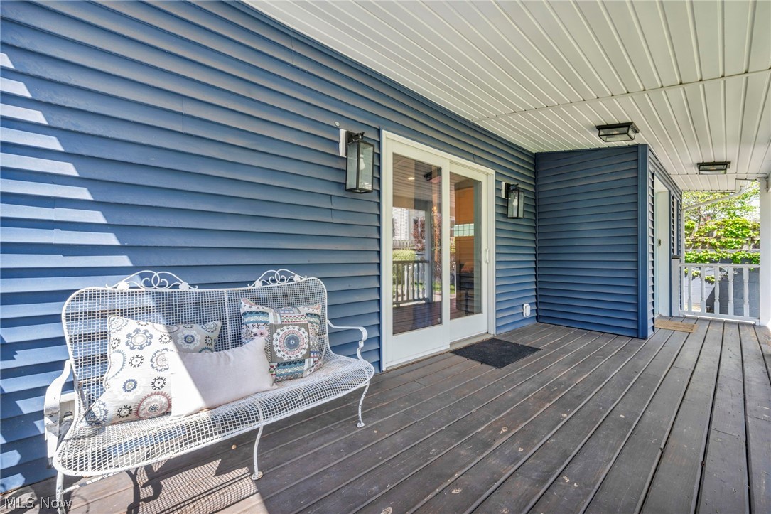 6008 W Clinton Avenue Cleveland OH 44102