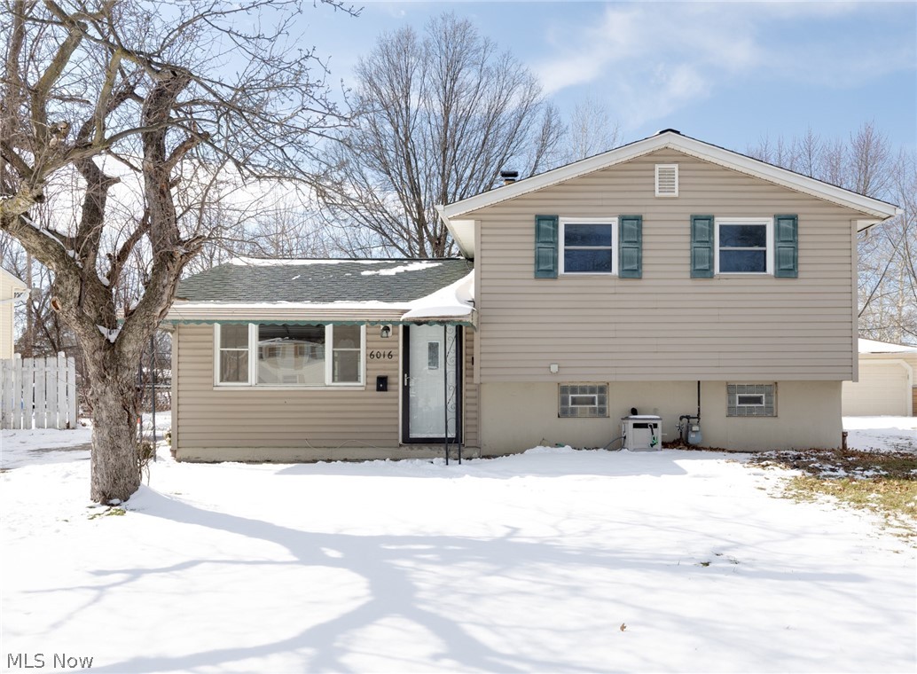 6016 Gilmere Drive Brook Park OH 44142