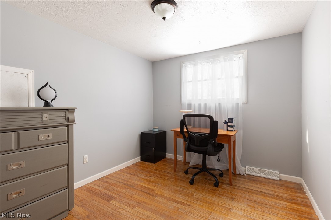 6016 Gilmere Drive Brook Park OH 44142