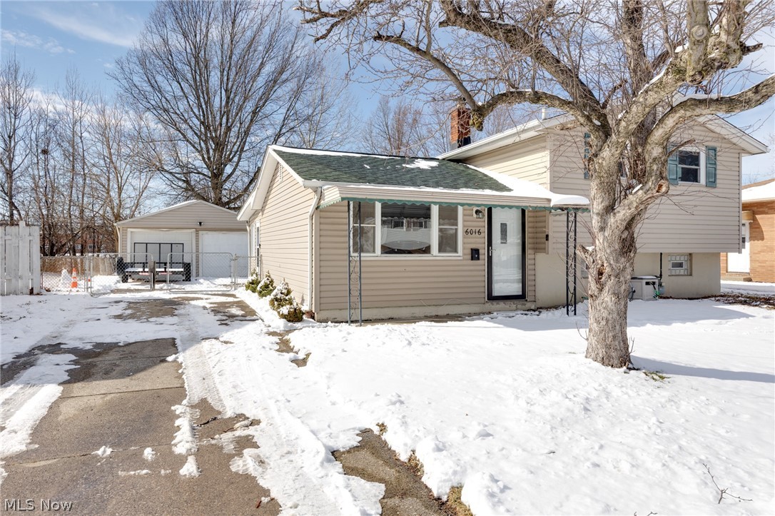 6016 Gilmere Drive Brook Park OH 44142