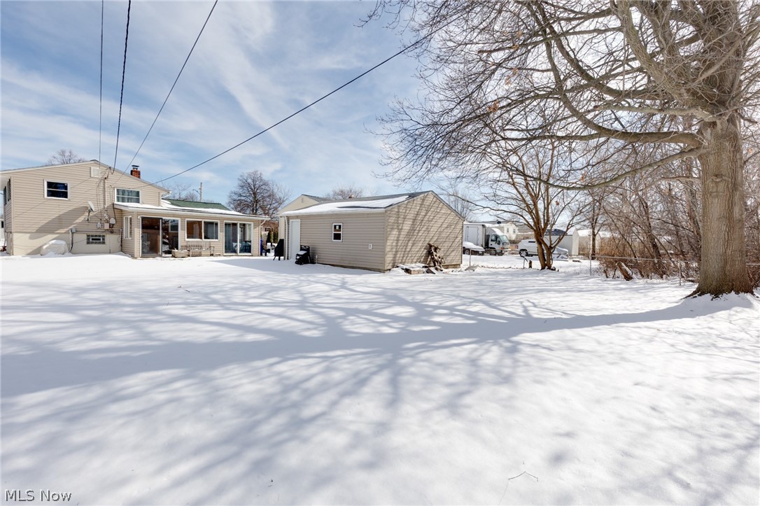 6016 Gilmere Drive Brook Park OH 44142