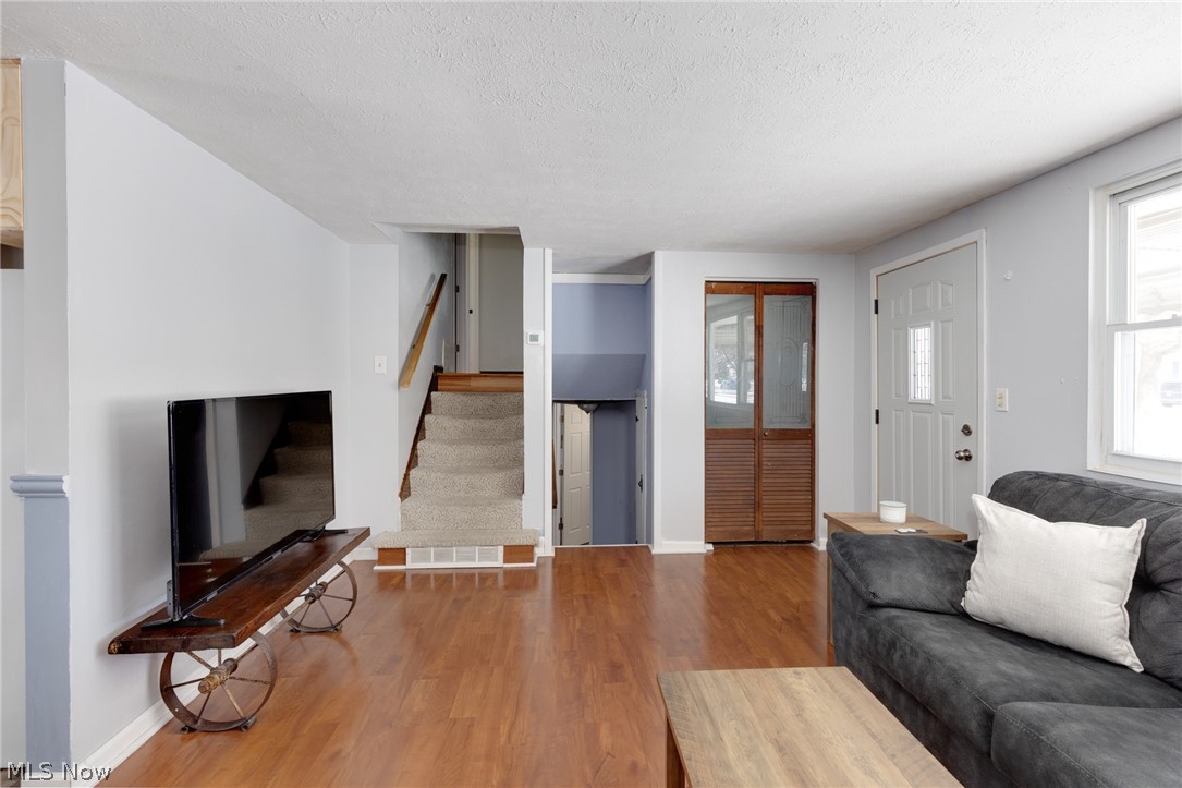 6016 Gilmere Drive Brook Park OH 44142