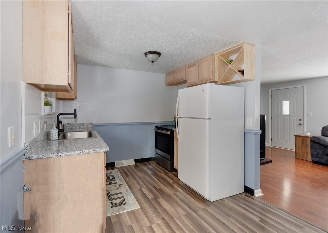 6016 Gilmere Drive Brook Park OH 44142