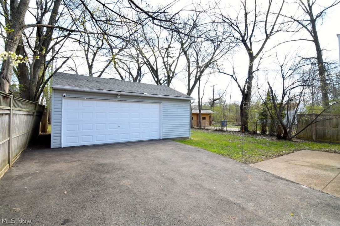 2339 Canterbury Road University Heights OH 44118